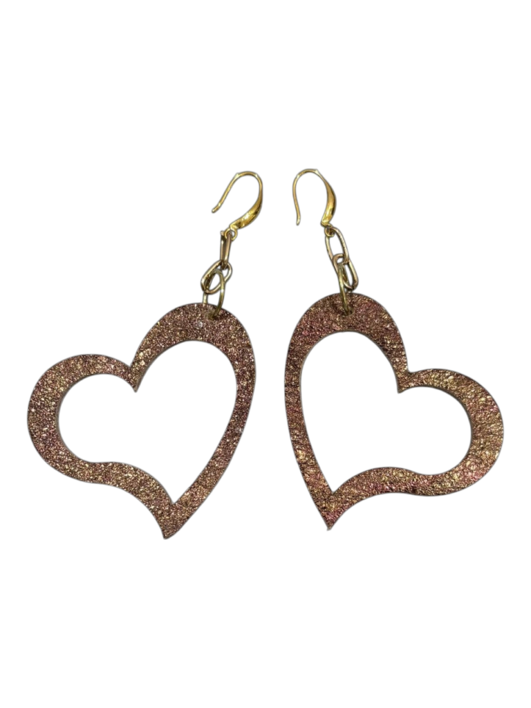 Brinco Heart Base Chic em couro legítimo