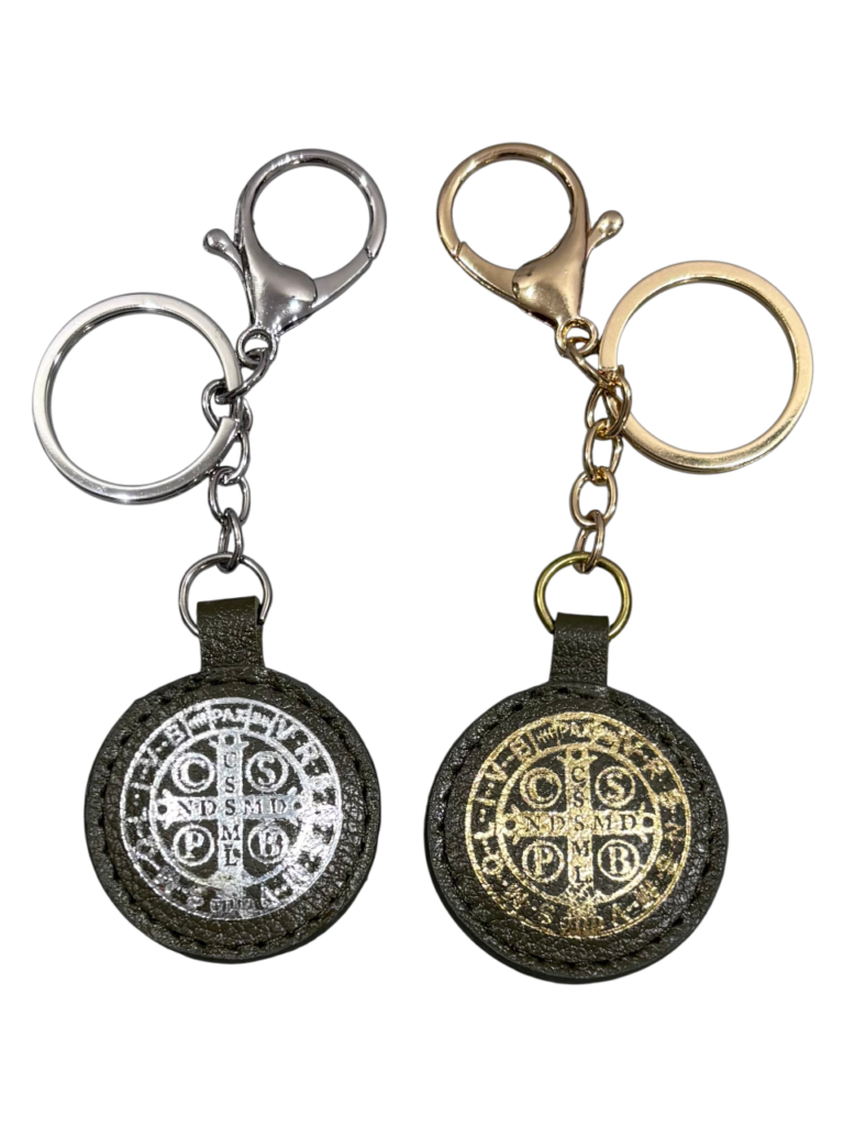 Chaveiro Medalha de São Bento em couro legítimo